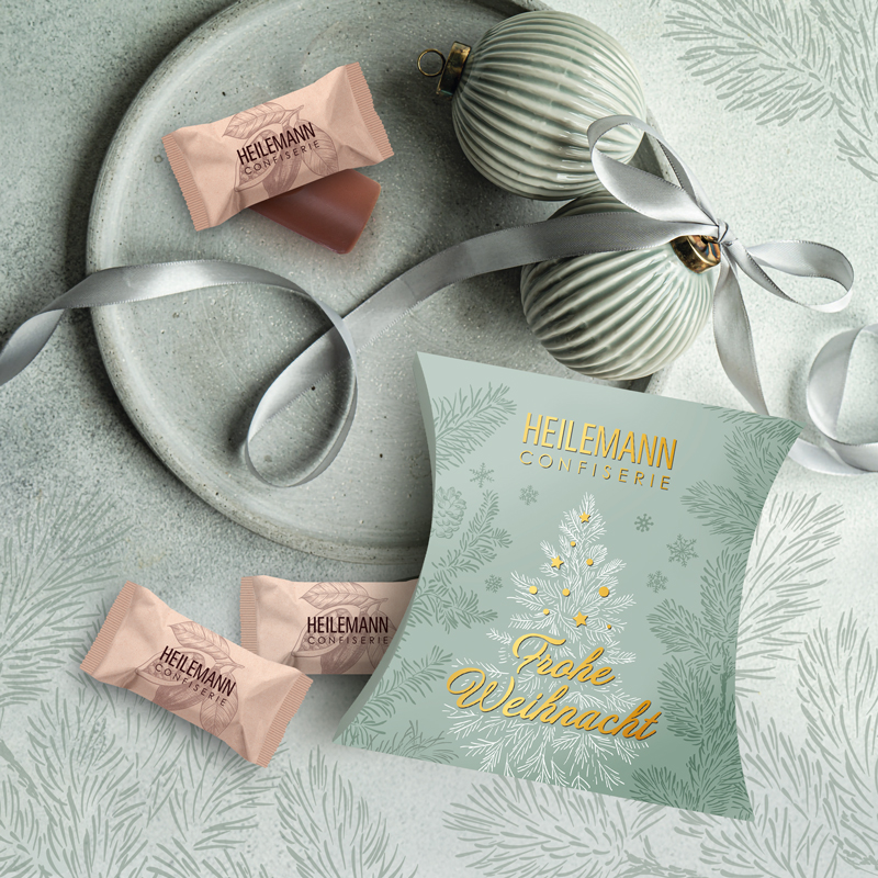 Heilemann Kissen "Frohe Weihnacht" auf Weihnachtstafel